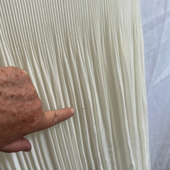 Gorgeous pleated maxi dress Size M - Picture 6 of 6